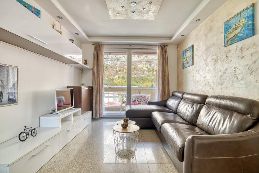 كوتور Cozy Nest Apartment- Central And Seaboard With Elevator المظهر الخارجي الصورة